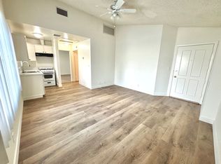 11921 Hart St APT 8, North Hollywood, CA 91605