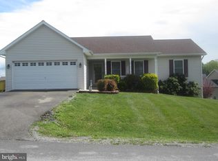 162 Spyglass Dr, Martinsburg, WV 25403