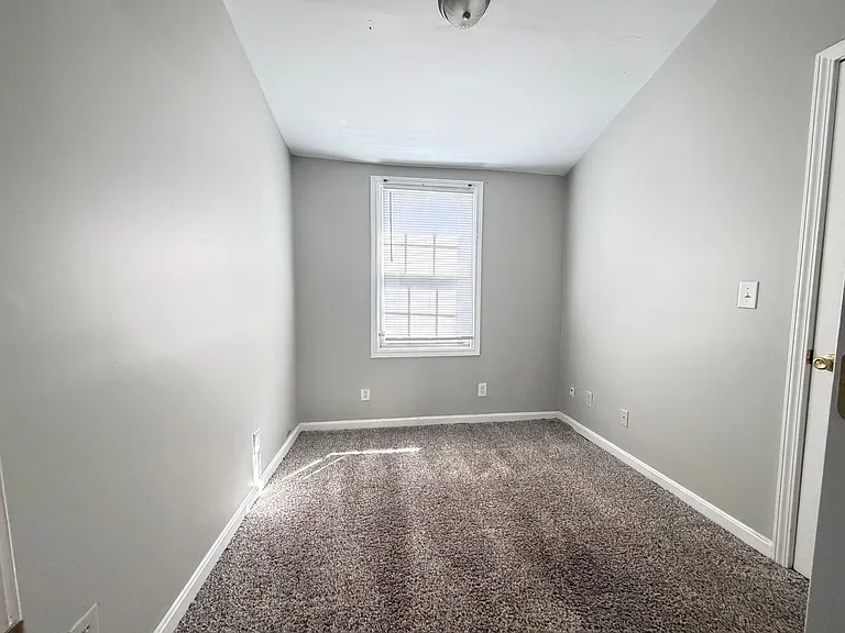3107 Montana Ave — Photo 14