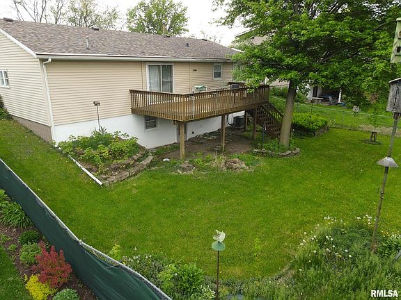 2nd image of 606 W 44th St