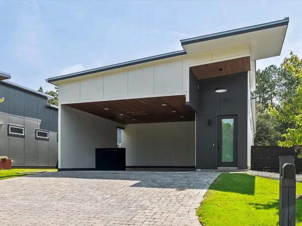 2311 Lake Hall Rd, Tallahassee, FL 32309