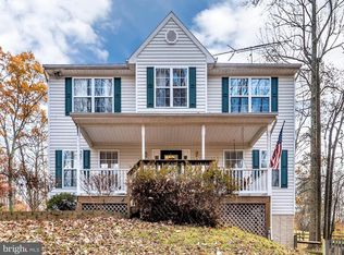 6002 Pilgrims Rest Rd, Broad Run, VA 20137