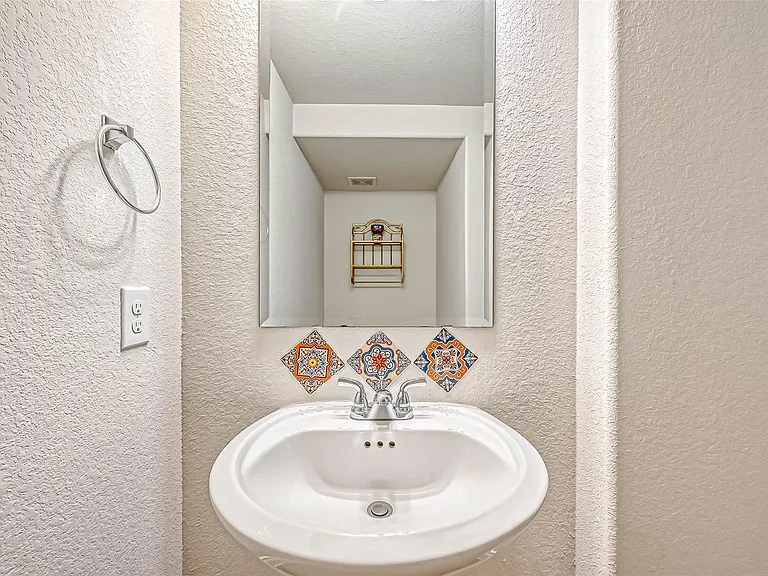 2337 Mayfield Trail Ct — Photo 10