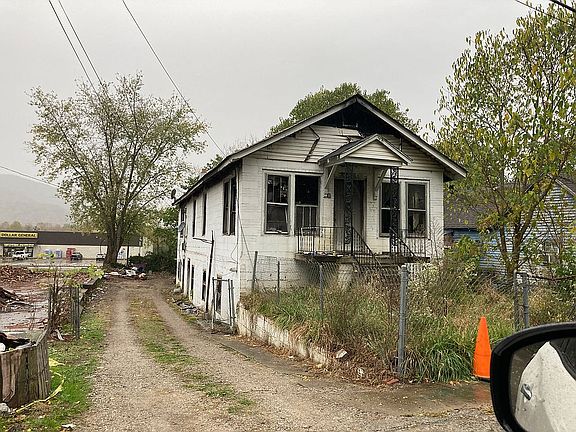 5th image of 757 Kentucky St