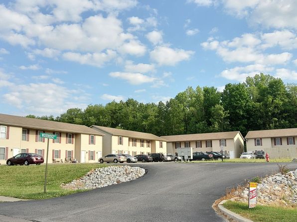 275 Woodridge Ct APT A