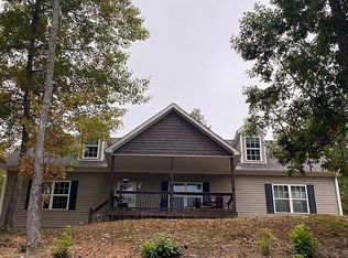 5663 Holbert Cove Rd, Saluda, NC 28773
