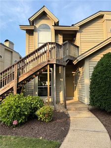 511 E Lake Cir, Chesapeake, VA, 23322