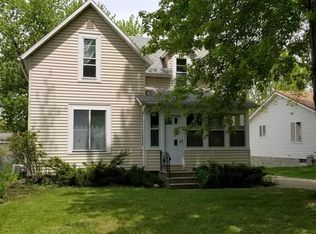 711 E Prince St, Lake Crystal, MN 56055