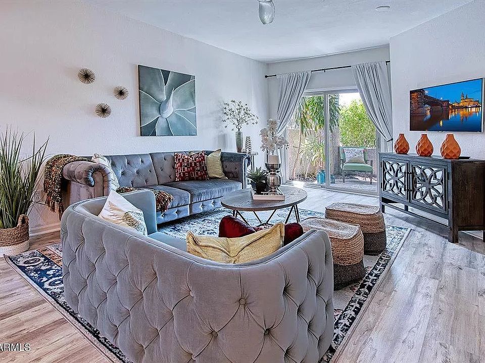 Main Living Space w/Slider to Patio