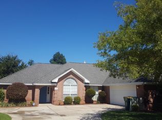 405 Parish Cv, Mary Esther, FL 32569