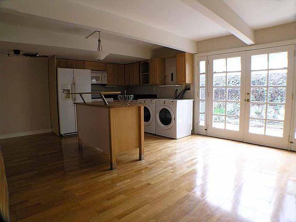 2nd image of 269 Ohio St APT 3