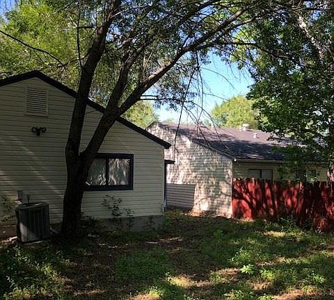 4th image of 10042 Birch Field Dr