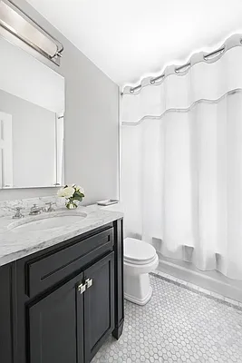 Sold by Triplemint | media 20