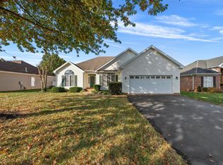 662 Muirfield Cir, Bowling Green, KY 42104