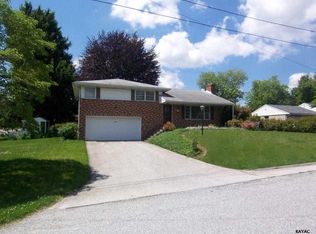 3400 Willow Rd, Dover, PA 17315