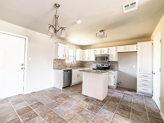 5th image of 1202 Melody Cir