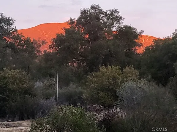 35250 Willow Creek Rd, Hemet, CA 92544