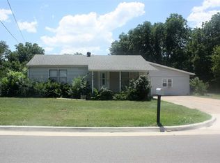 403 W Coolidge Ave, Blackwell, OK 74631