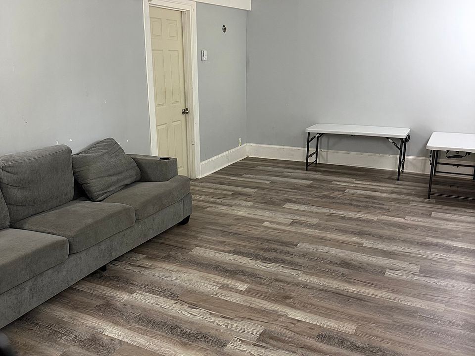 1st image of 253 Lexington St Unit 3