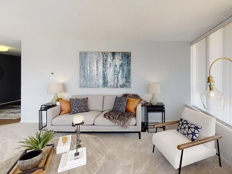 Lake Meadows Apartments — Photo 14