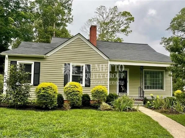 1313 Cardinal Pl, Greensboro, NC 27408