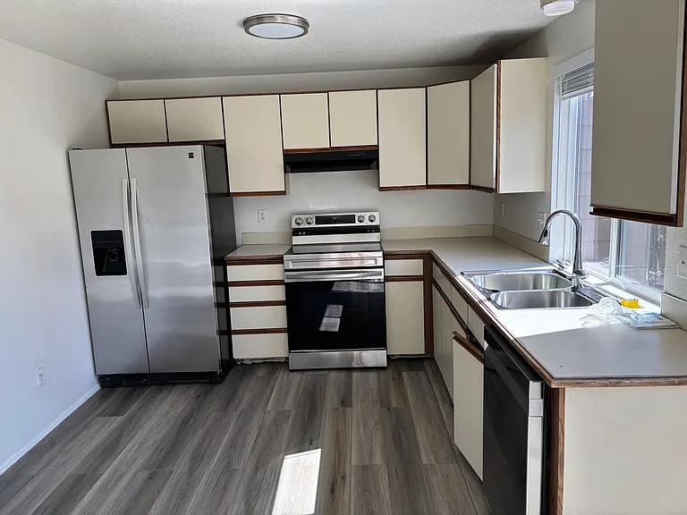 8432 6th Ave #6 — Photo 7