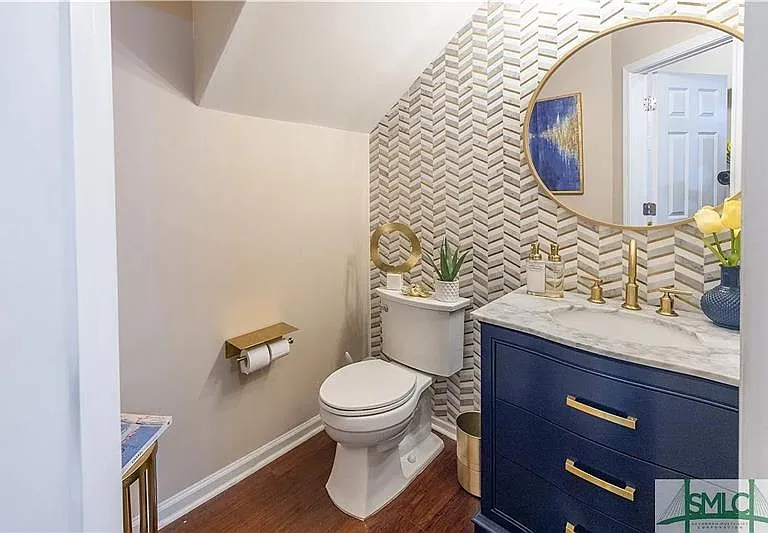 146 Chapel Lk S — Photo 17