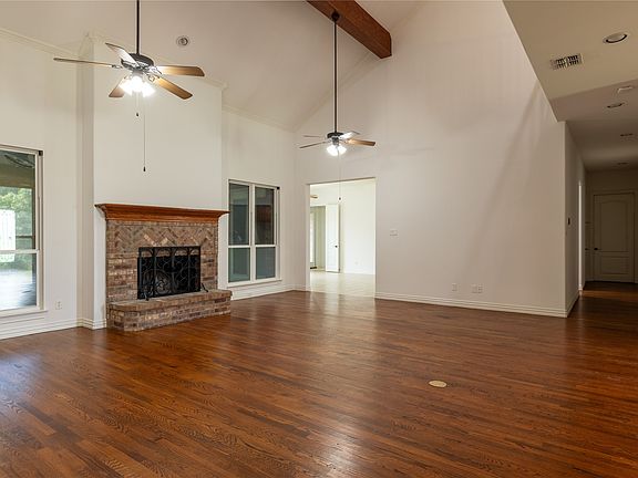4th image of 2801 Vinson Rd