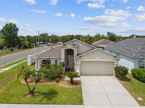 1925 Grenville Ct, Zephyrhills, FL 33543