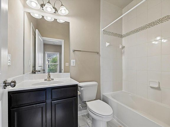 4th image of 14319 Potomac Heights Ln
