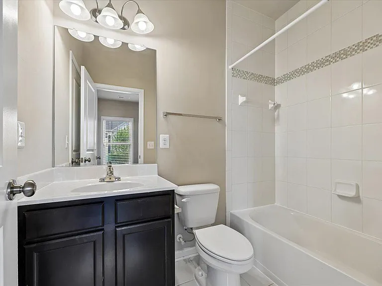 14319 Potomac Heights Ln — Photo 4