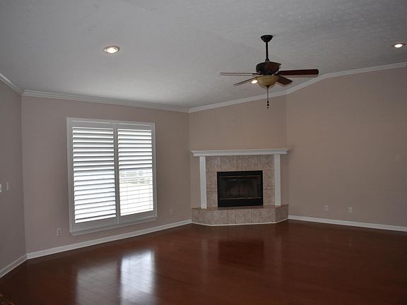 3rd image of 1209 Britton Rd