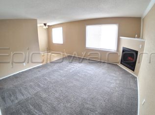 1222 O Avenue Pl NE, Cedar Rapids, IA 52402