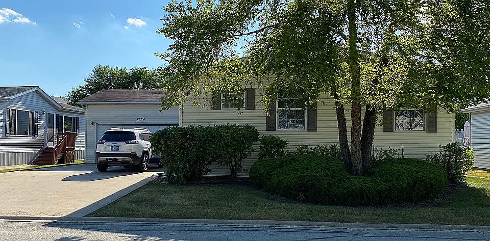 1st image of 25736 Shinnecock Dr