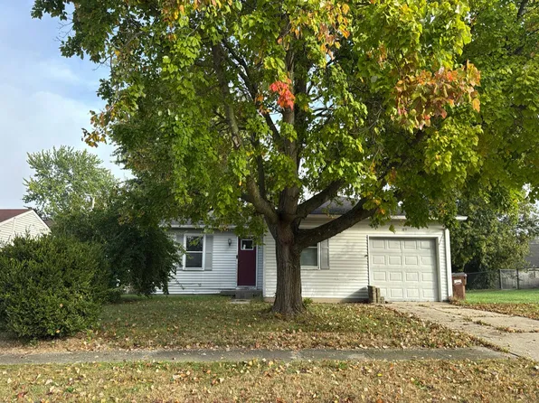 109 Glasgow Dr, Edinburgh, IN 46124