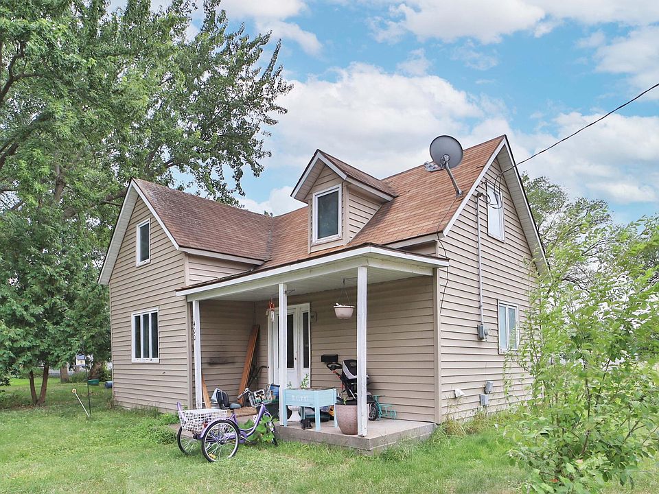 1st image of 400 5th St SW