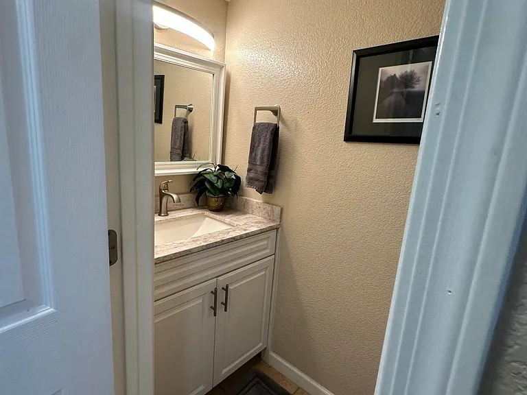 2941 N Oregon St #7 — Photo 9