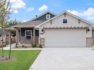 253 Park Ln, Harrah, OK 73045
