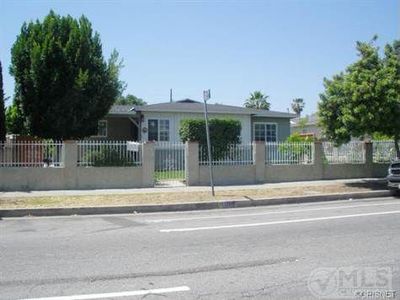 11269 Glenoaks Blvd, Pacoima, CA, 91331