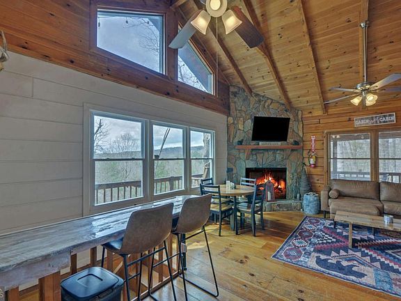 4th image of 566 Mountain View Cir #5
