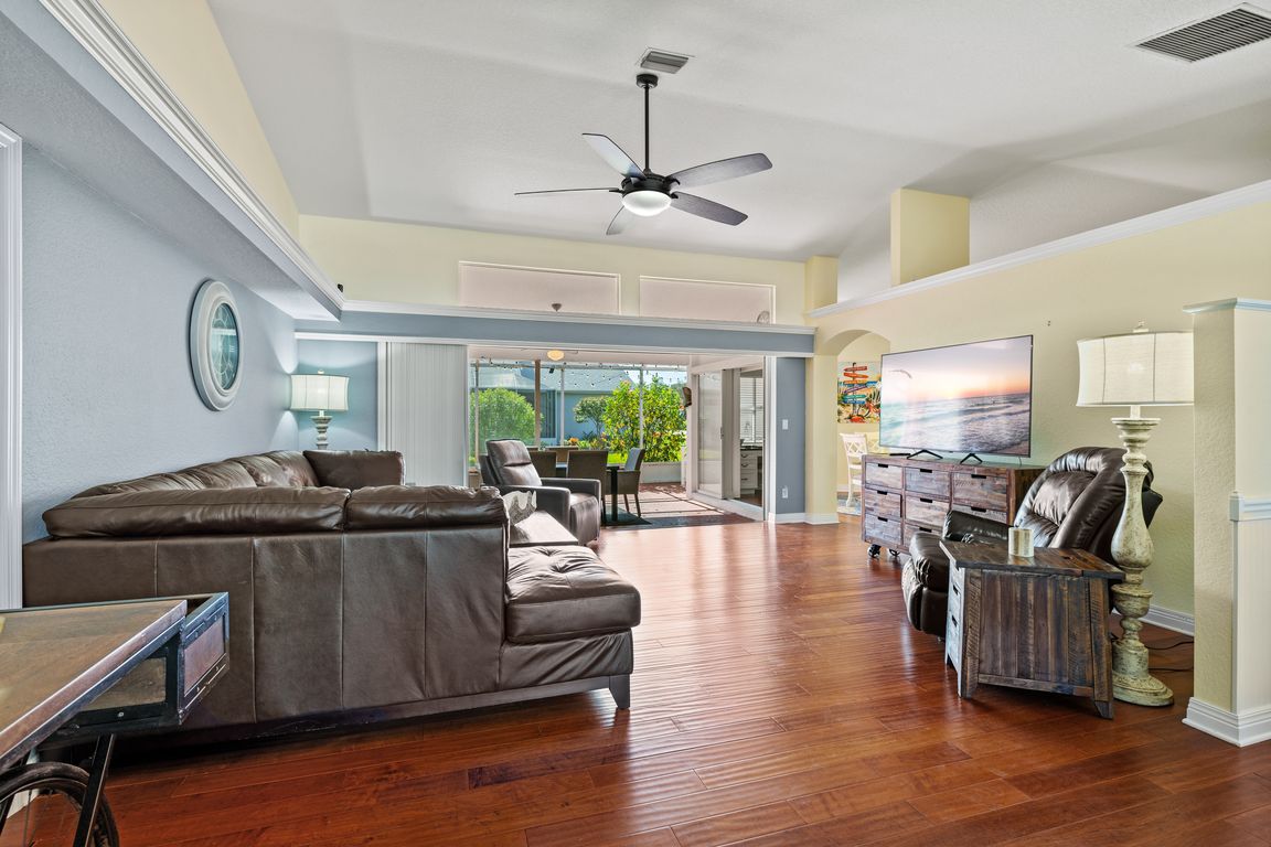 next background image