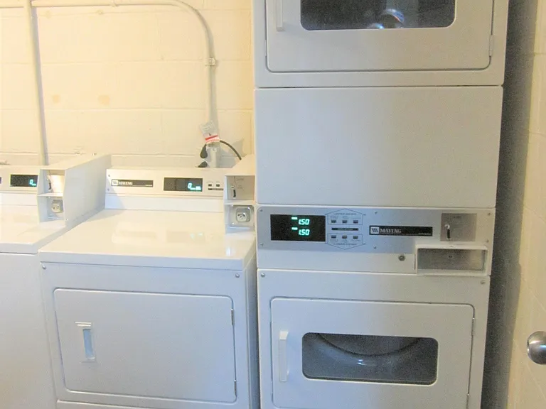 6350 Forward Ave #14 — Photo 76