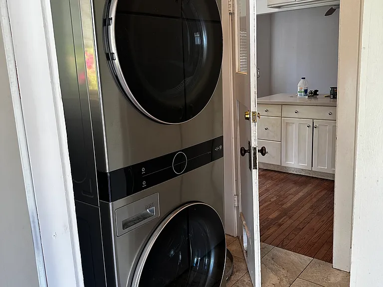 2653 Freeport Blvd — Photo 8