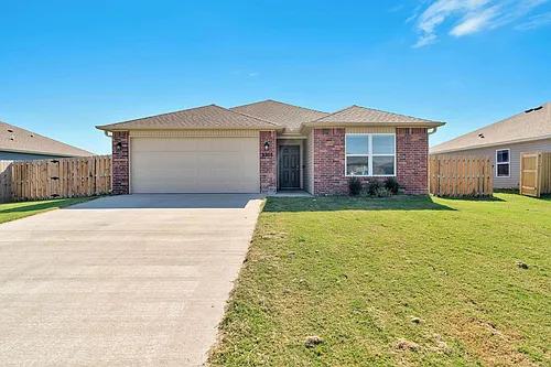 3308 E Ricky Dr Photo 1