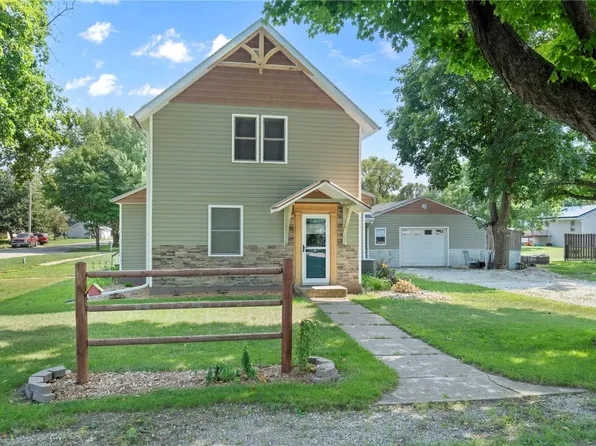 302 Park Ave, Rowley, IA 52329