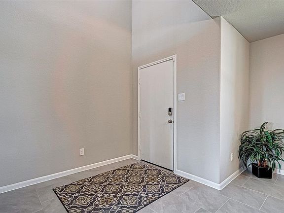 5th image of 9623 Japonica Dr