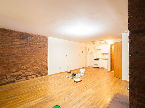 4th image of 329 E 17th St #1B
