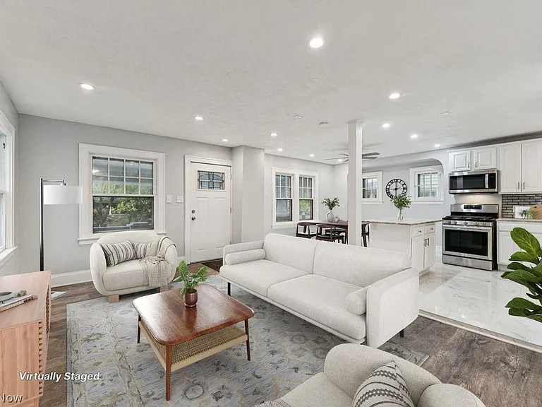 1387 Dietz Ave — Photo 6