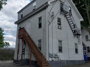 19 Wood St, Pawtucket, RI 02860