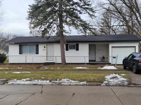 2021 Cumberland St, Saginaw, MI 48601